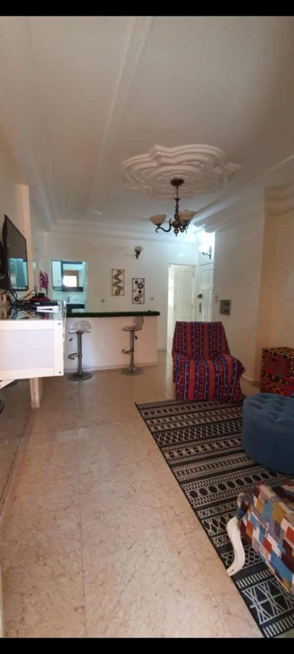 Appartement meublé à louer – Cité Mixta, Dakar (2 chambres + salon climatisé)