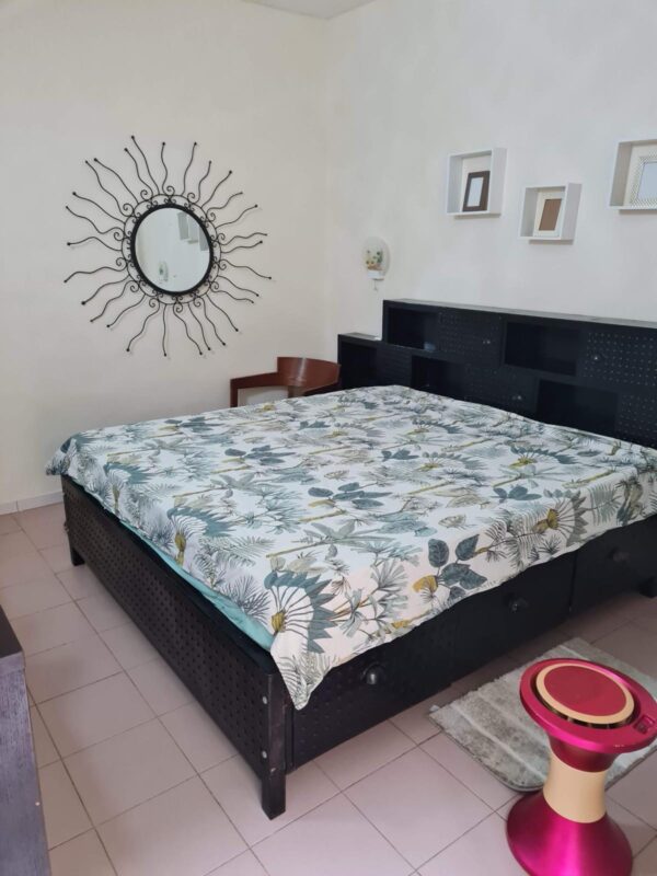 Appartement meublé à louer – Cité Mixta, Dakar (2 chambres + salon climatisé) – Image 5
